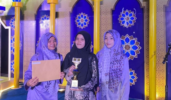 Tim Syarhil Qur'an Putri MAN Batam berhasil Capai Prestasi MTQ Kecamatan Sagulung